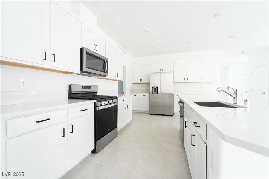 7475 Legacy Point Street, Las Vegas, NV 89113 - Image #2