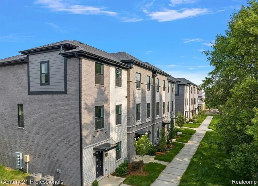 2878 Summers Place #null, Troy, MI 48084 - Image #2