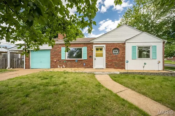 5551 Sutherland Avenue, St Louis, MO 63109