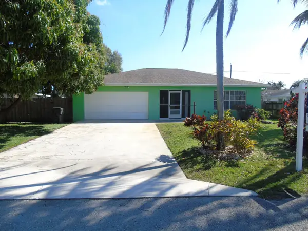 6902 S Plymouth Drive, Lantana, FL 33462