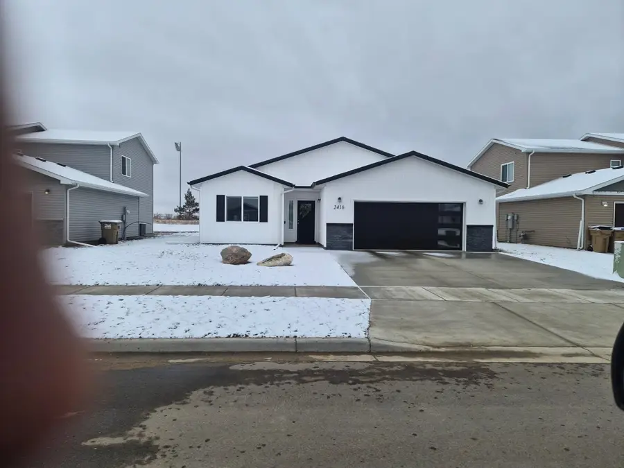 3408 23rd Ave NW, Minot, ND 58703 - #3