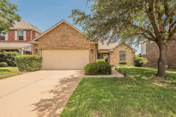 9032 Saratoga Road, Fort Worth, TX 76244