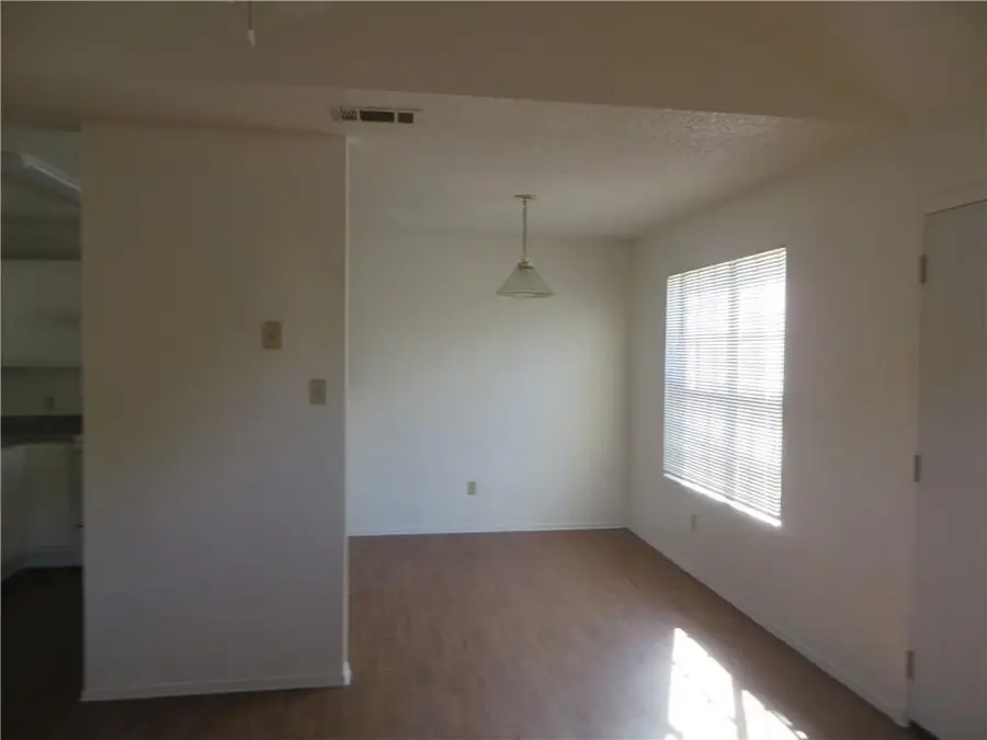 2217 Katy Ln unit: B #B, Georgetown, TX 78626 - Image #2