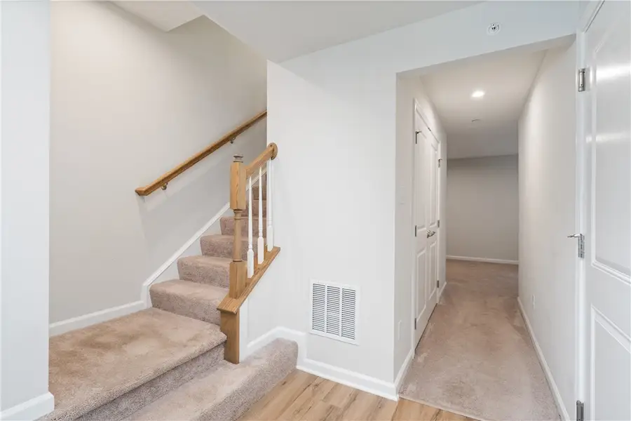 146 Providence Way, Pittsburgh, PA 15234 - #2