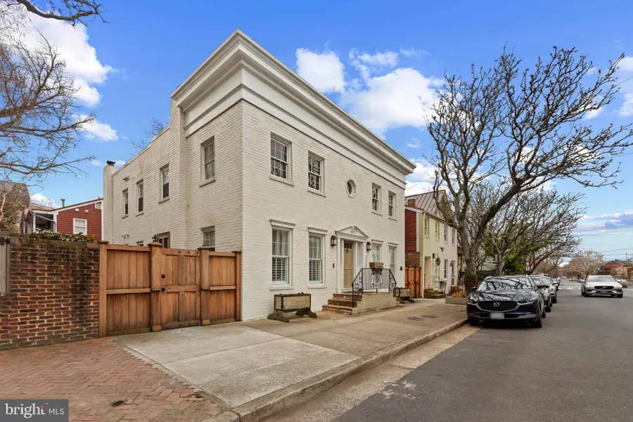 810 Queen Street #Unit 4, Alexandria, VA 22314 - #3