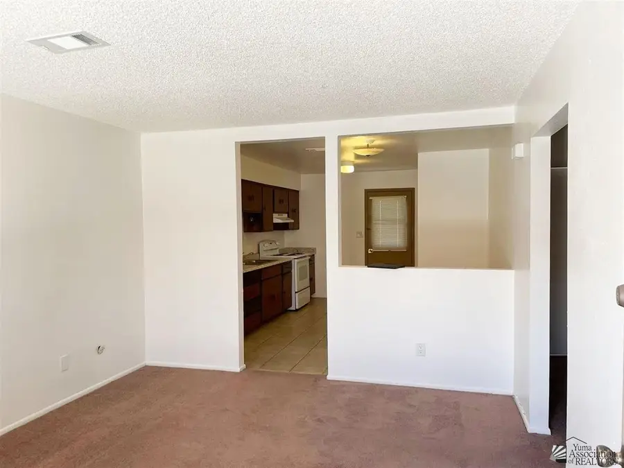 1945 S 1 AVE #B, Yuma, AZ 85364 - #3