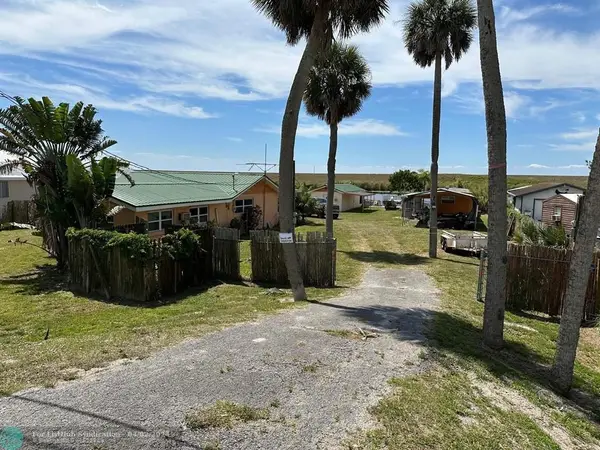 6268 US Highway 441 #1, Okeechobee, FL 34974