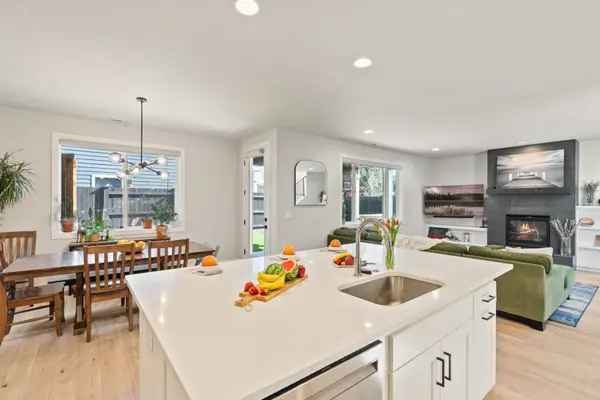 63204 NW Red Butte Court, Bend, OR 97703