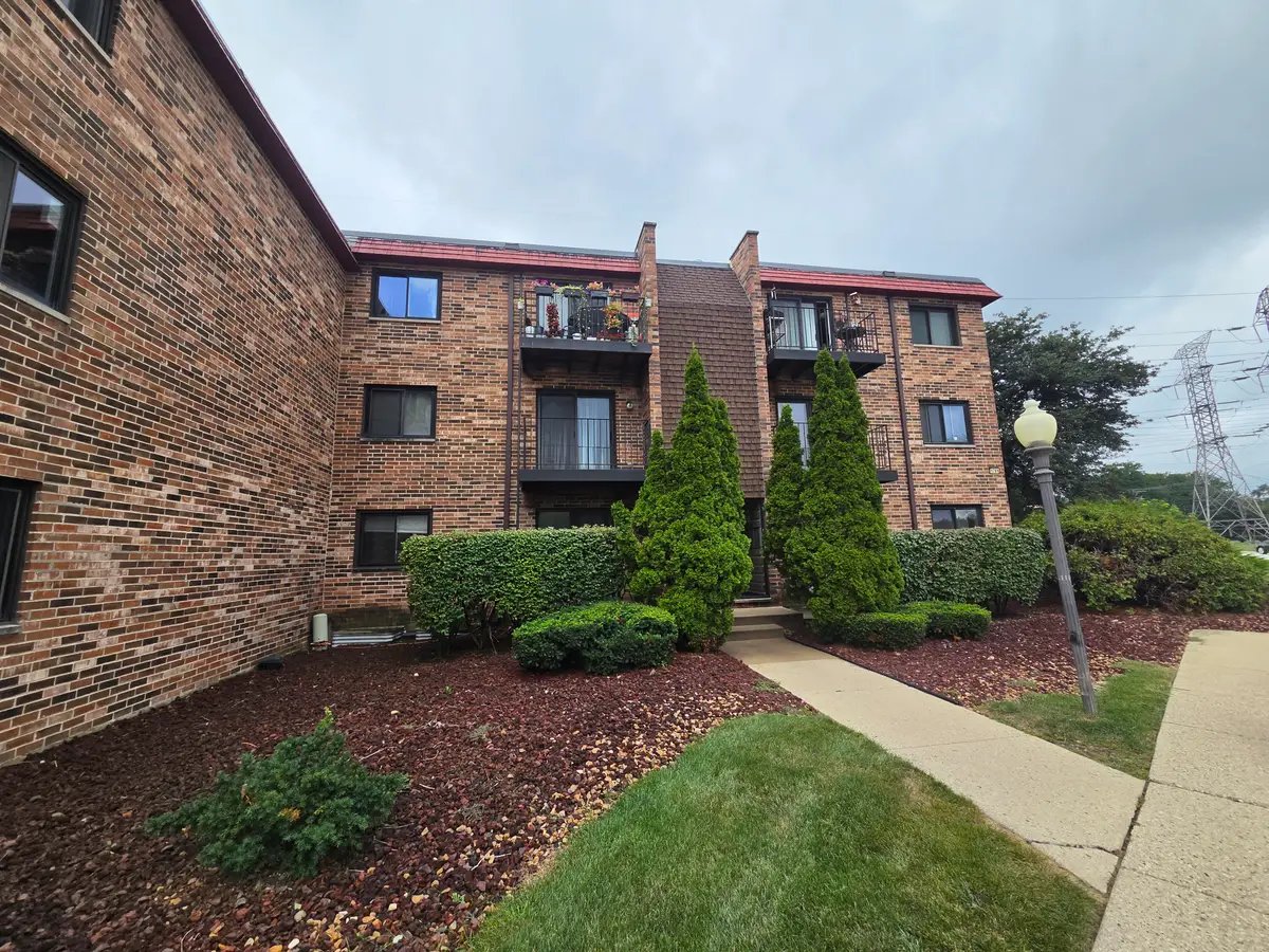 1761 W Algonquin #1B, Mount Prospect, IL 60056 - #1