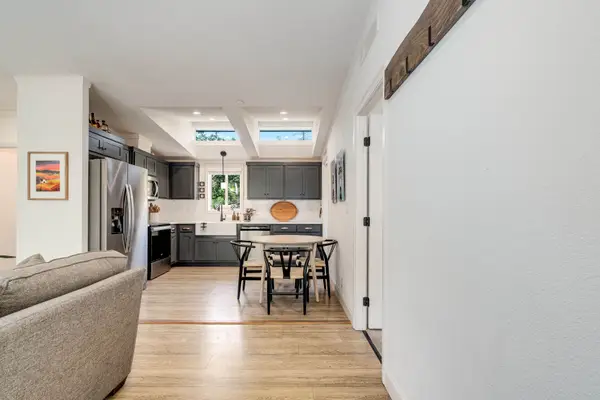 1055 Sundown Trail, Santa Rosa, CA 95404