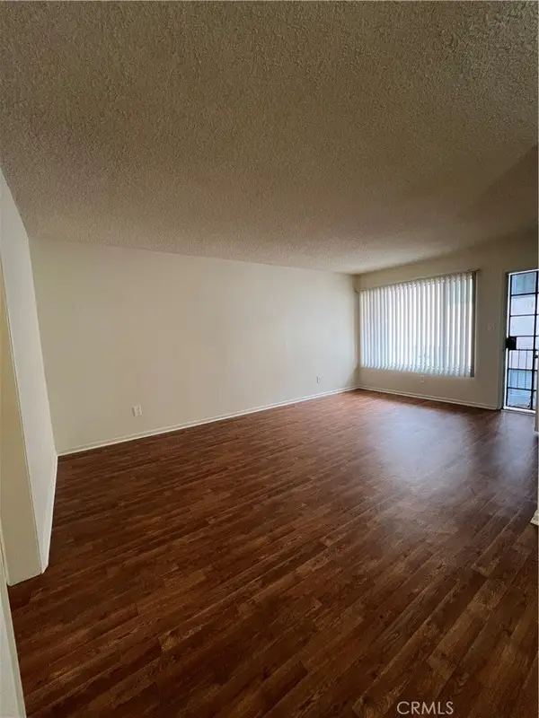 535 E Hazel #6, Inglewood, CA 90302