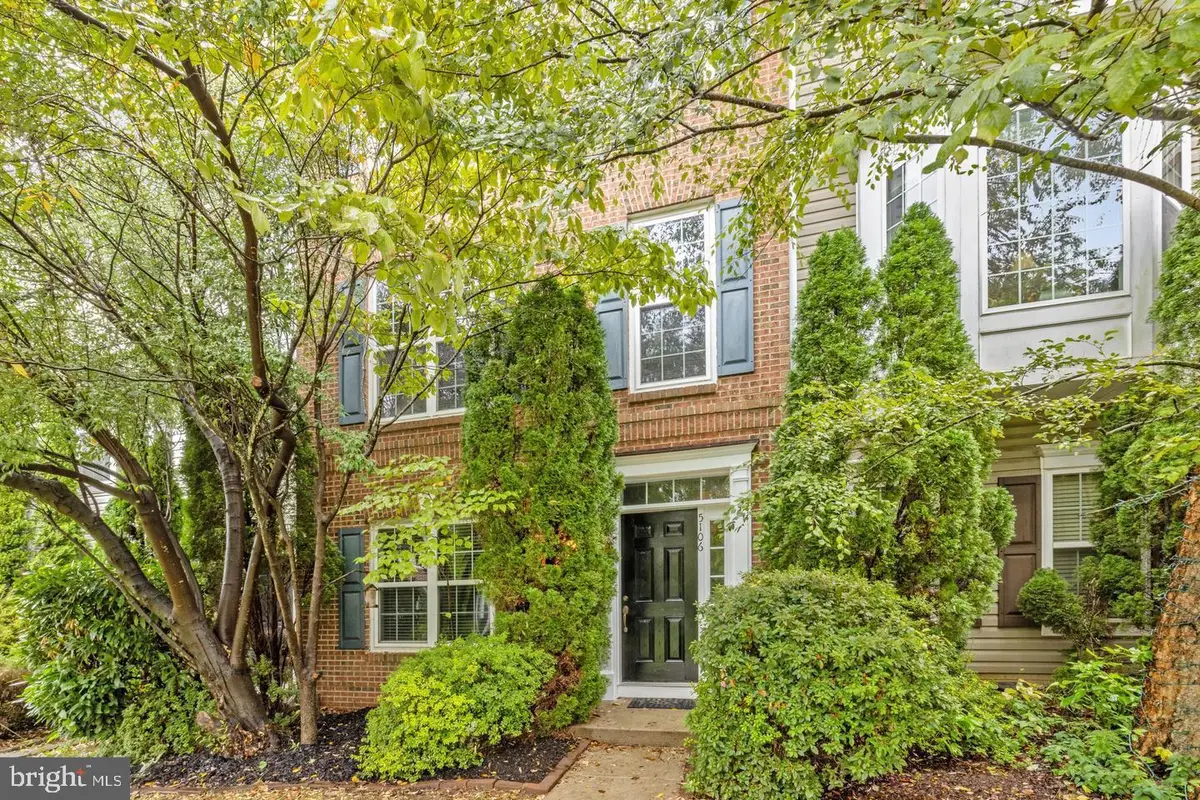 5106 Village Fountain Place, Centreville, VA 20120 - #1