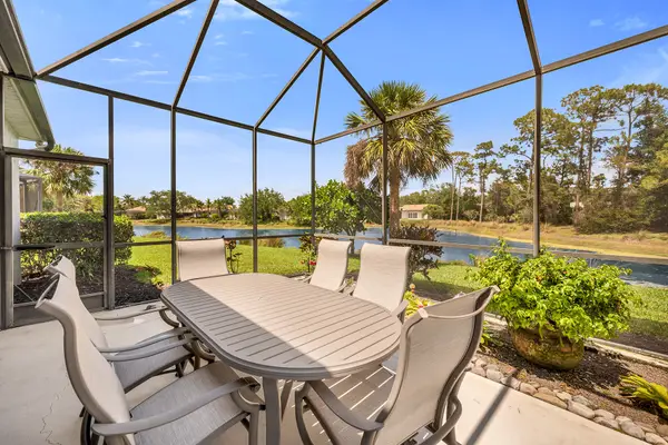 6819 Old Banyan Way, Naples, FL 34109