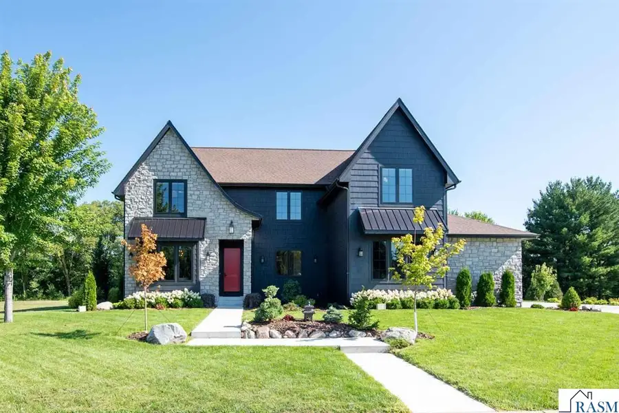 626 Marie Lane, North Mankato, MN 56003 - Image #2