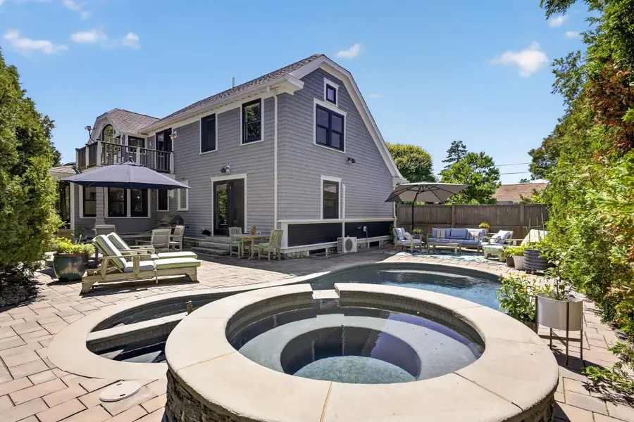 75 Franklin Street, Provincetown, MA 02657 - #2