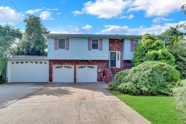 208 Raider Street, West Babylon, NY 11704