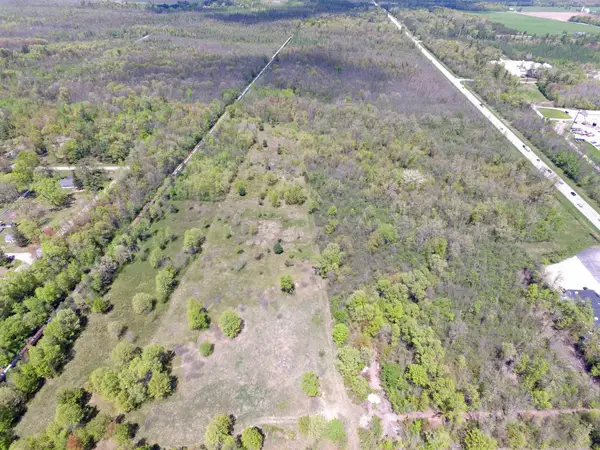 Mira Avenue, CRIVITZ, WI 54114