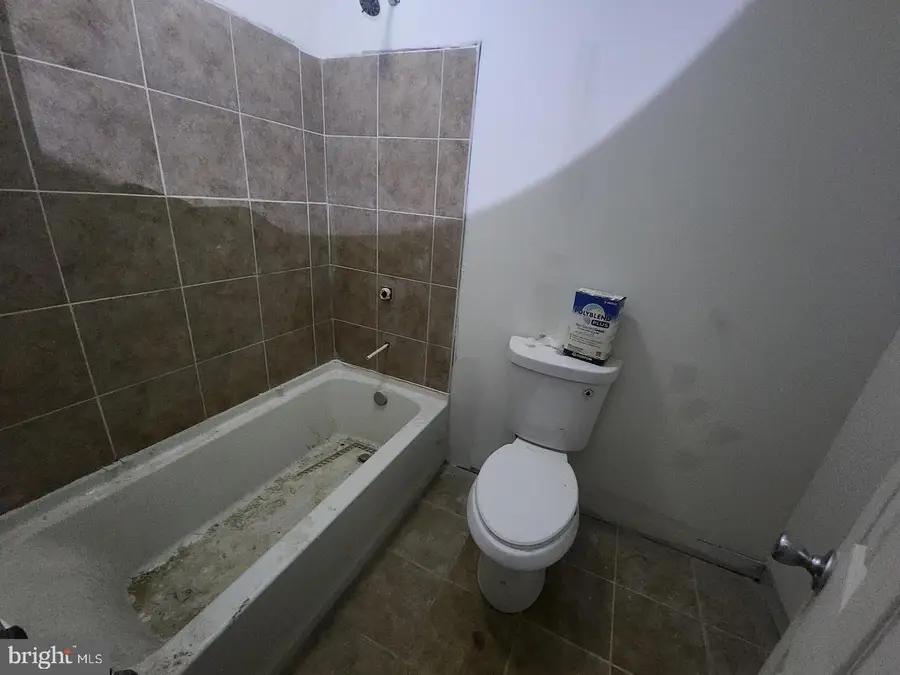 409 Pulaski St, Baltimore, MD 21223 - #3