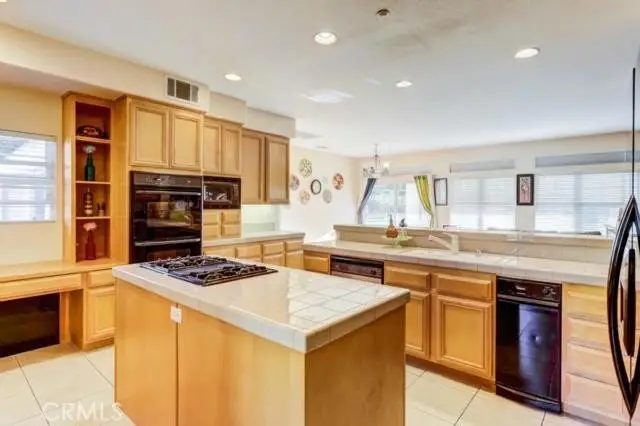 454 Golden West Drive, Redlands, CA 92373 - Image #3