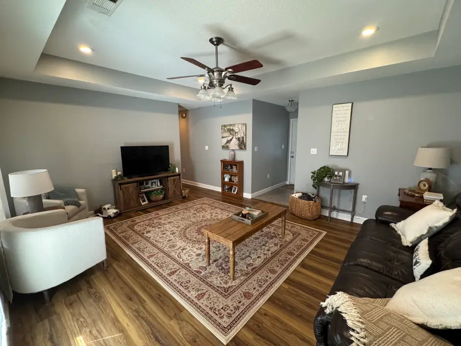 329 E Oak Street, Bono, AR 72416 - #2