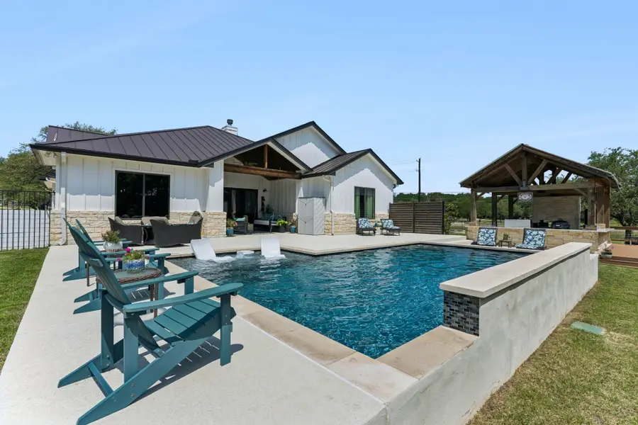 111 Craigen Rd, Liberty Hill, TX 78642 - #2