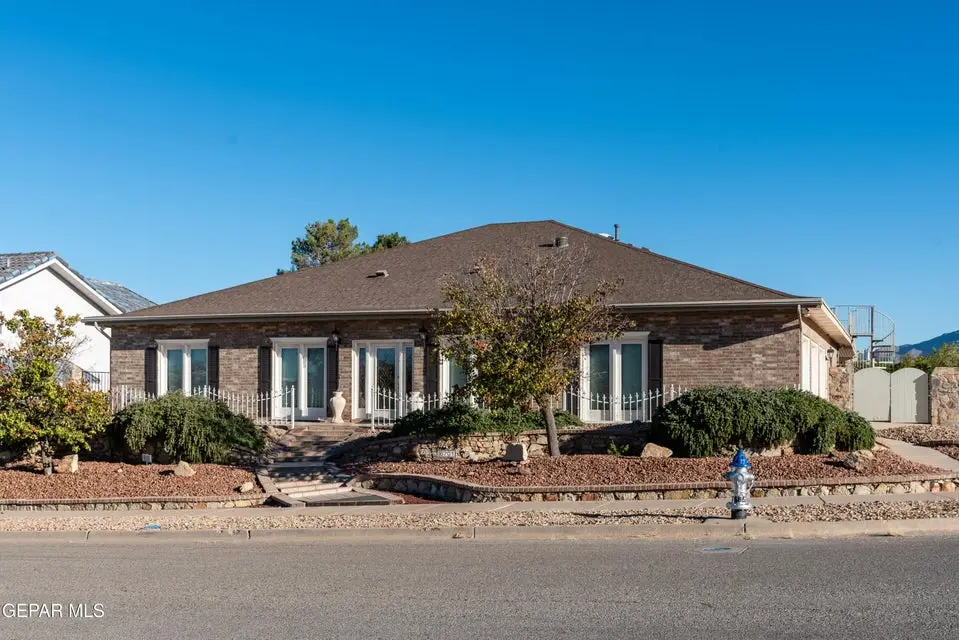 6701 Pearl Ridge Drive, El Paso, TX 79912 - Image #1