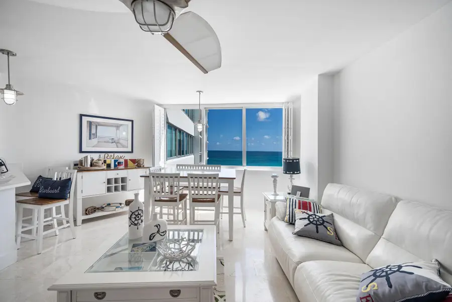 7135 Collins Ave # 1522, Miami Beach, FL 33141 - #3