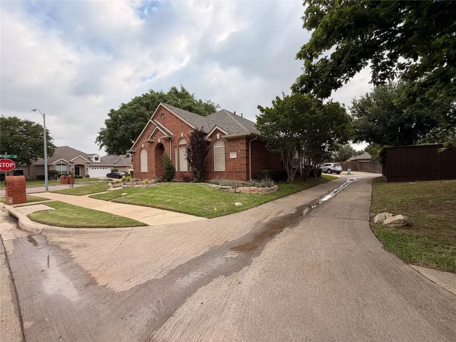 8640 Woodcreek Drive, Irving, TX 75063 - #3