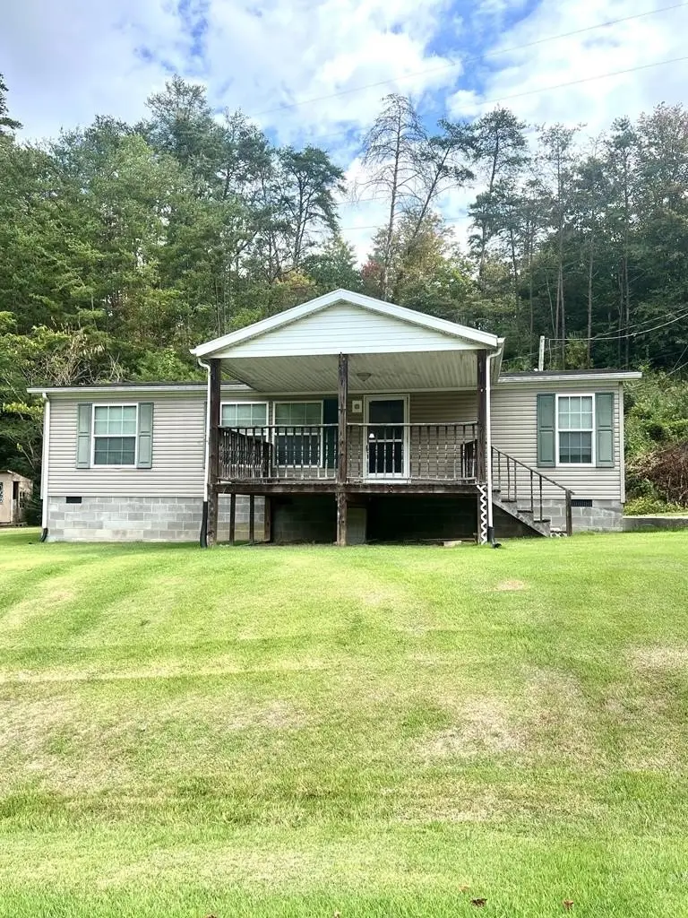 121 John Bays Branch Rd., Auxier, KY 41602 - Image #1