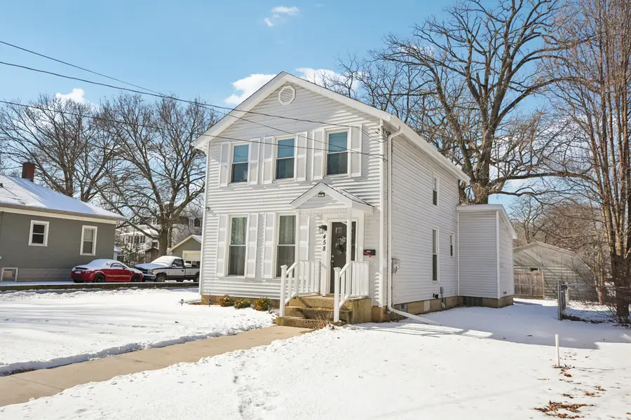 458 West Avenue, Morris, IL 60450 - #2