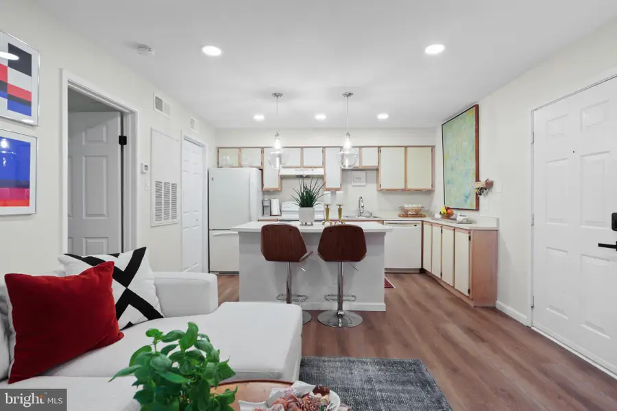 3303 Wyndham Circle #Unit 145, Alexandria, VA 22302 - #3