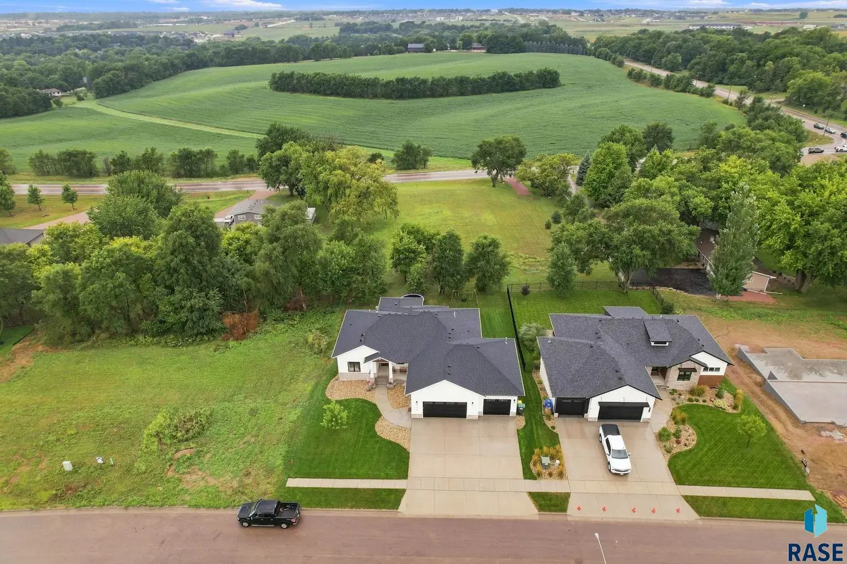 8032 E Norway Pine Trl, Sioux Falls, SD 57110 - #1