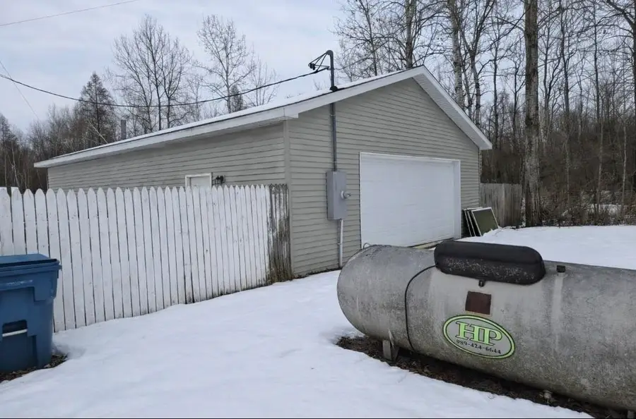 4764 N Geneva Road, Coleman, MI 48618 - #2