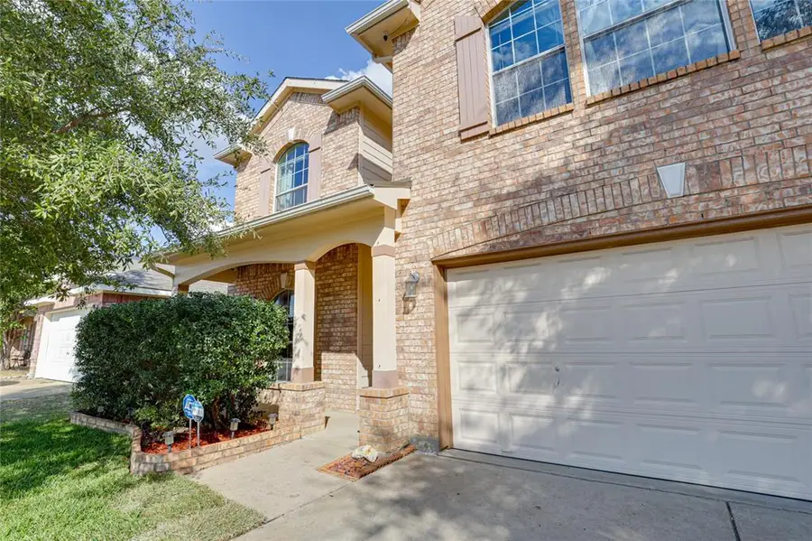 8401 Autumn Creek Trail, Fort Worth, TX 76134 - Image #3
