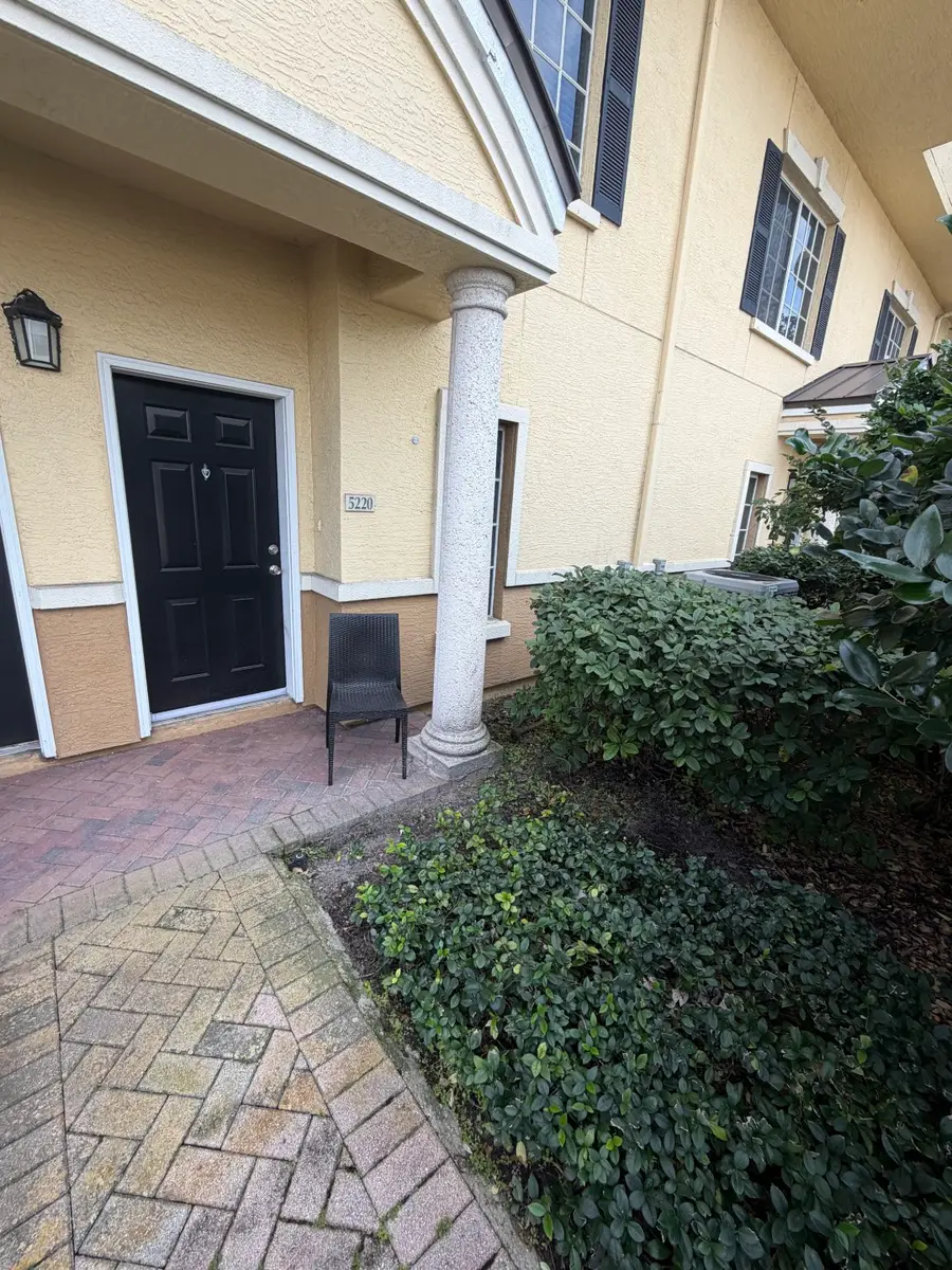 5220 Kennedy Blvd W, Tampa, FL 33609 - Image #3