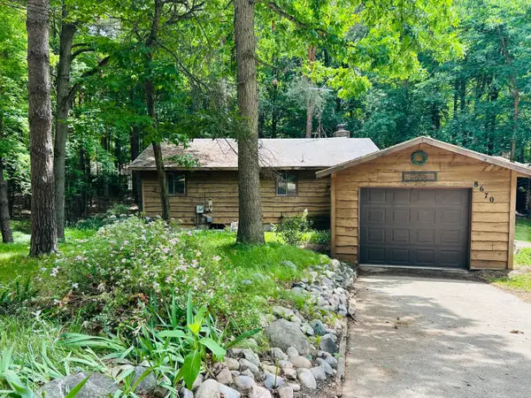 8670 Mohawk Court, Canadian Lakes, MI 49346