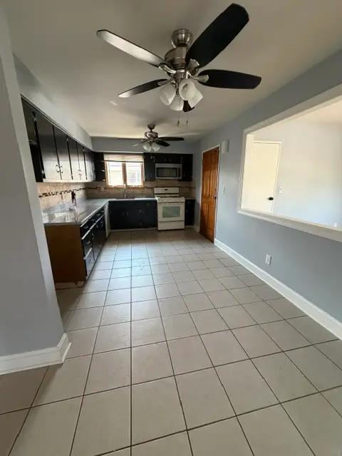 17 Acorn Dr. , #2, Secaucus, NJ 07094 - #2