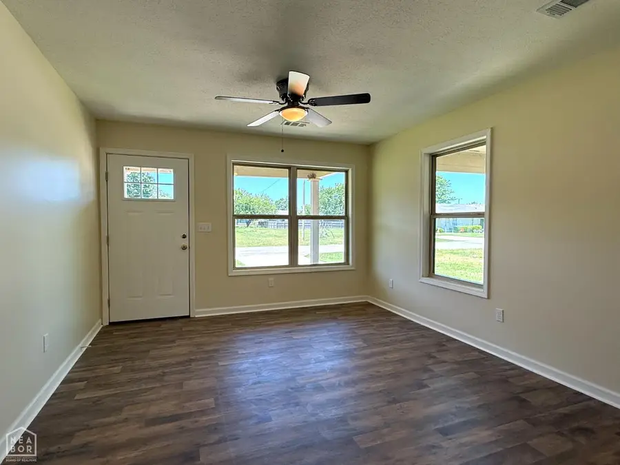 812 Ellis Avenue, Trumann, AR 72472 - #2