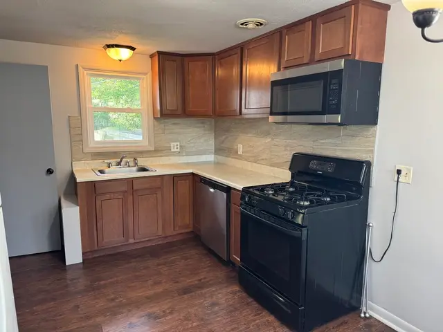 225 Panama Ave, Hampshire, IL 60140 - #3