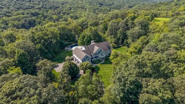 21 Reagan Way, Kinnelon Borough, NJ 07405