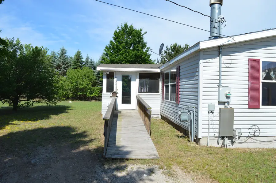 7657 NW Blake, Clearwater, MI 49676 - Image #2