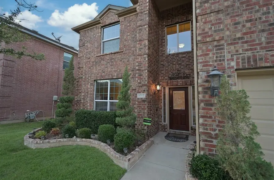 4212 Bridgestone Drive, Fort Worth, TX 76123 - #3