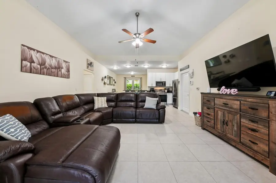 445 Lilac Court, West Palm Beach, FL 33407 - Image #3