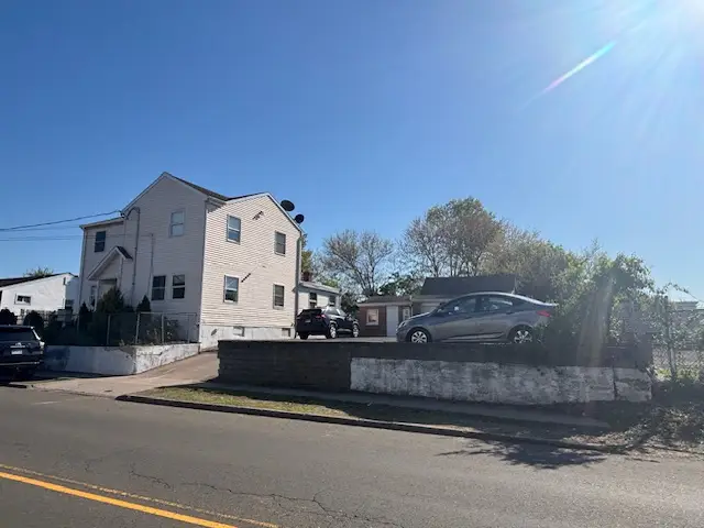 142 Front Avenue, West Haven, CT 06516 - #3