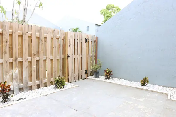 20 Crossings Circle #B, Boynton Beach, FL 33435