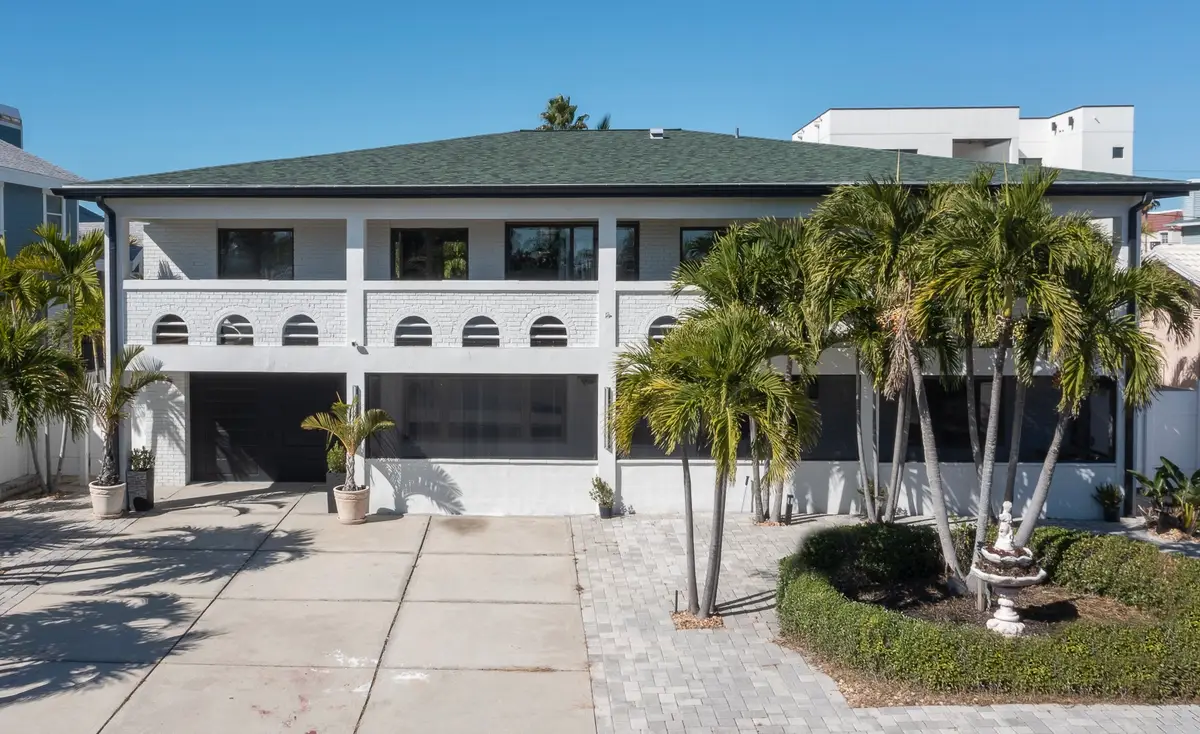 2710 Hibiscus Dr W, Belleair Beach, FL 33786 - #1