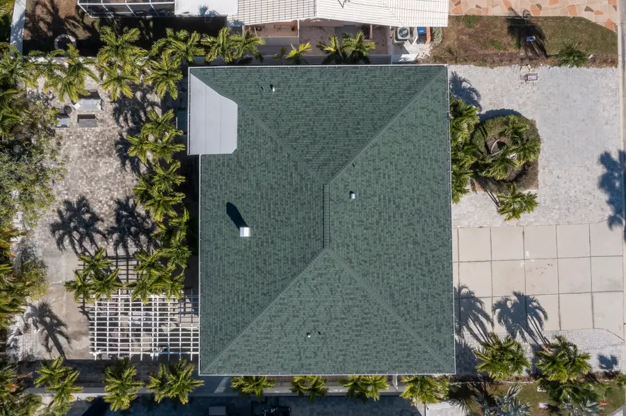 2710 Hibiscus Dr W, Belleair Beach, FL 33786 - #3