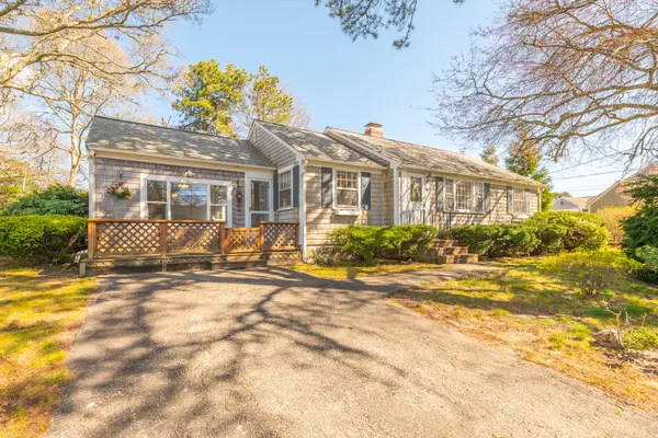268 Trotting Park Road, West Dennis, MA 02670