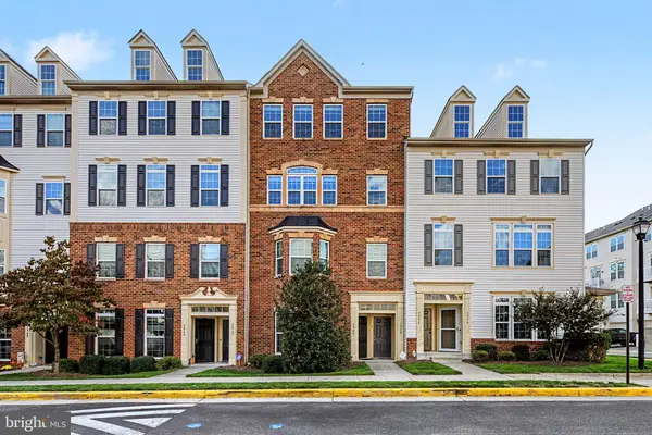 7458 Brunson Circle, Gainesville, VA 20155