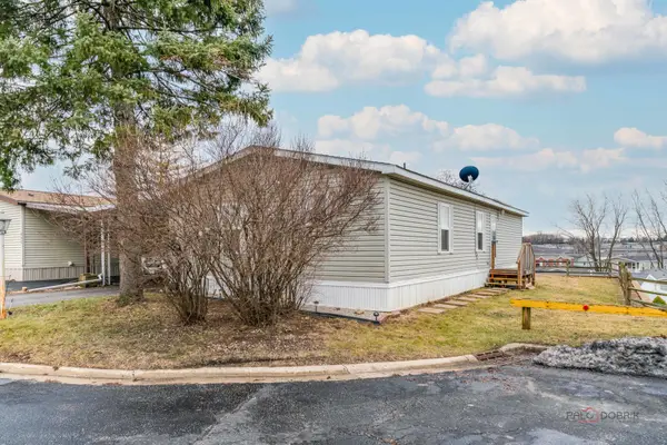 600 Hillcrest Street, Crystal Lake, IL 60014